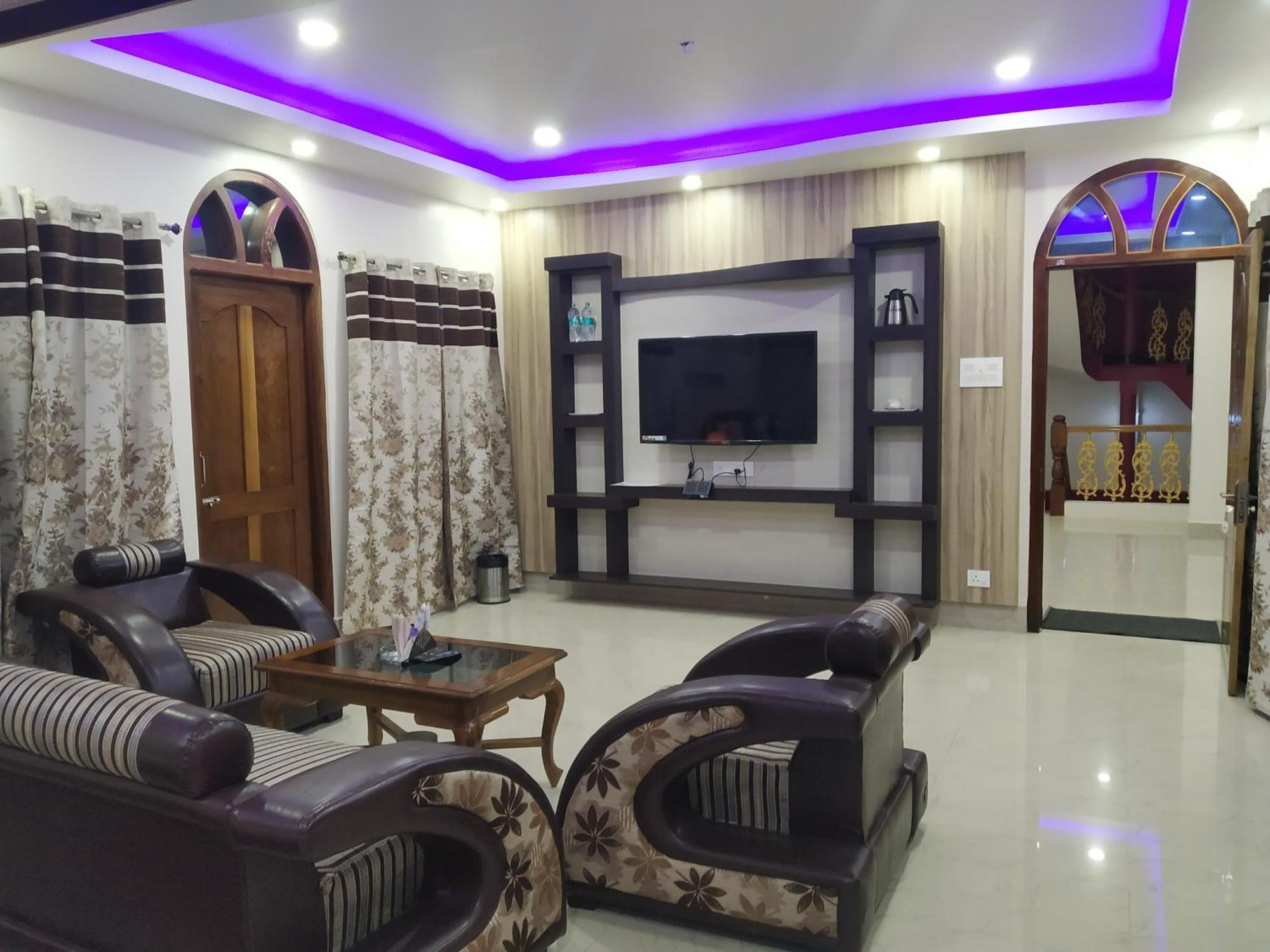 Namaste Ziro Palace Inn - A Boutique Hotel Hāpoli Extérieur photo