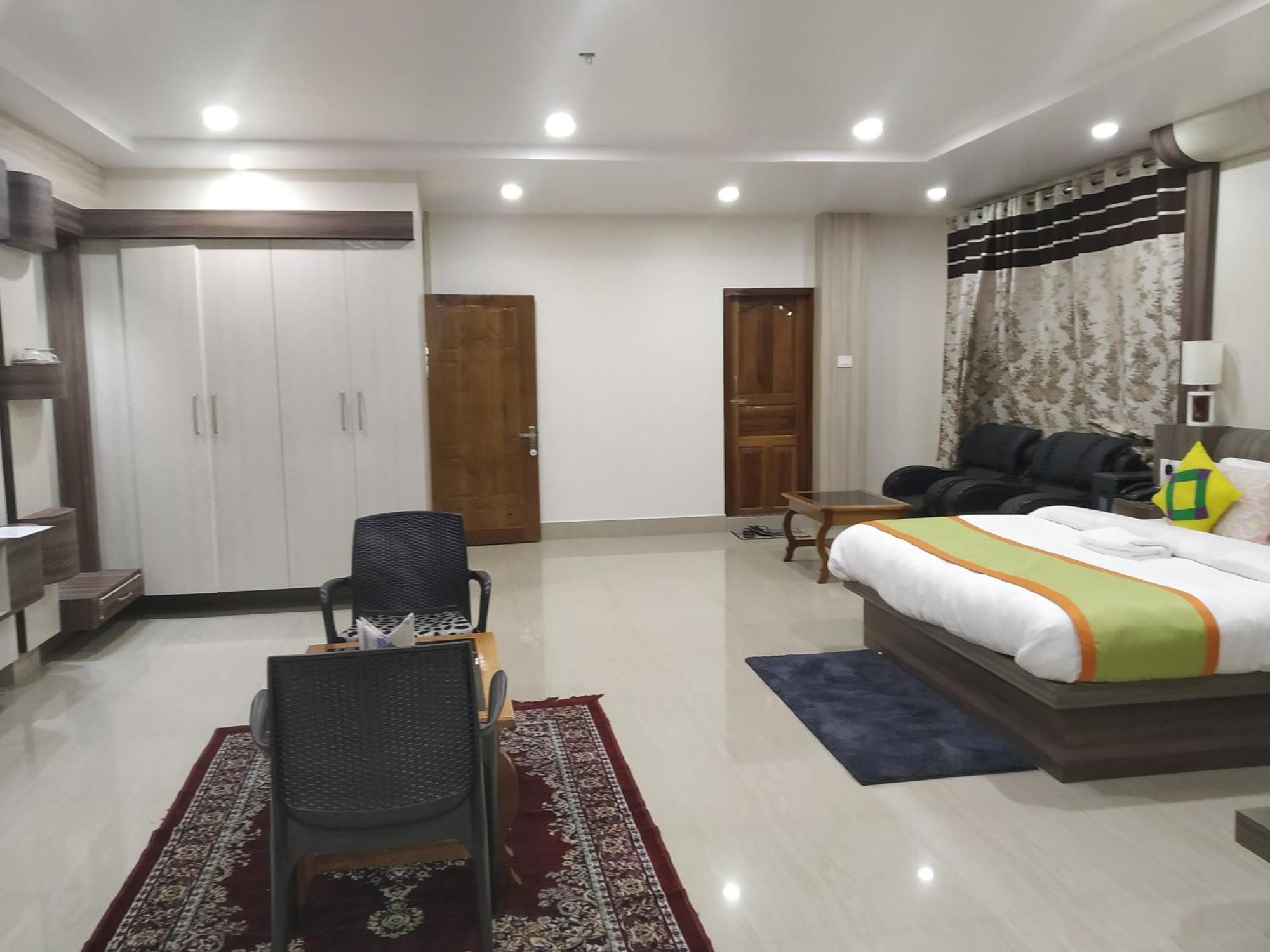 Namaste Ziro Palace Inn - A Boutique Hotel Hāpoli Extérieur photo