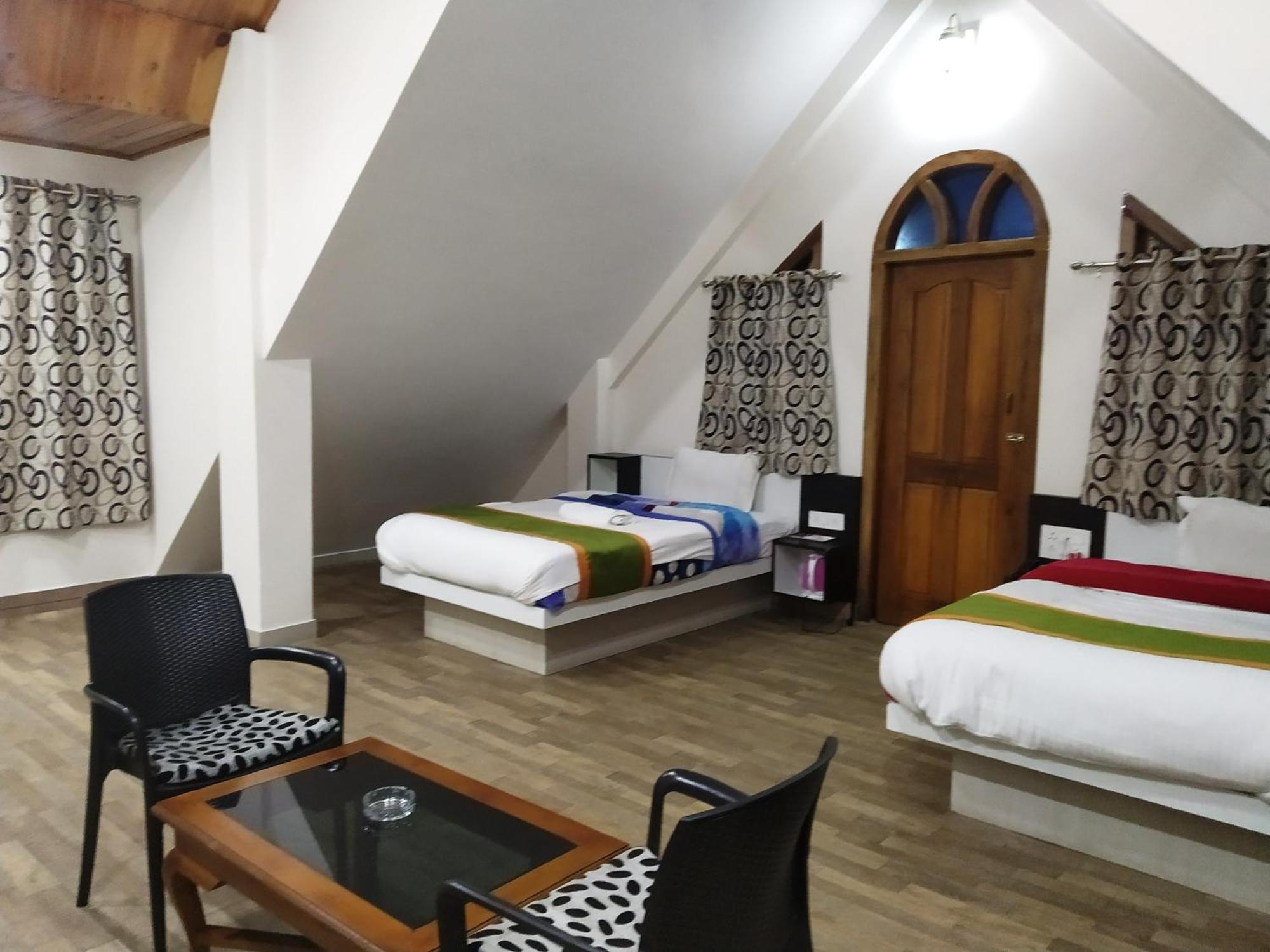 Namaste Ziro Palace Inn - A Boutique Hotel Hāpoli Extérieur photo