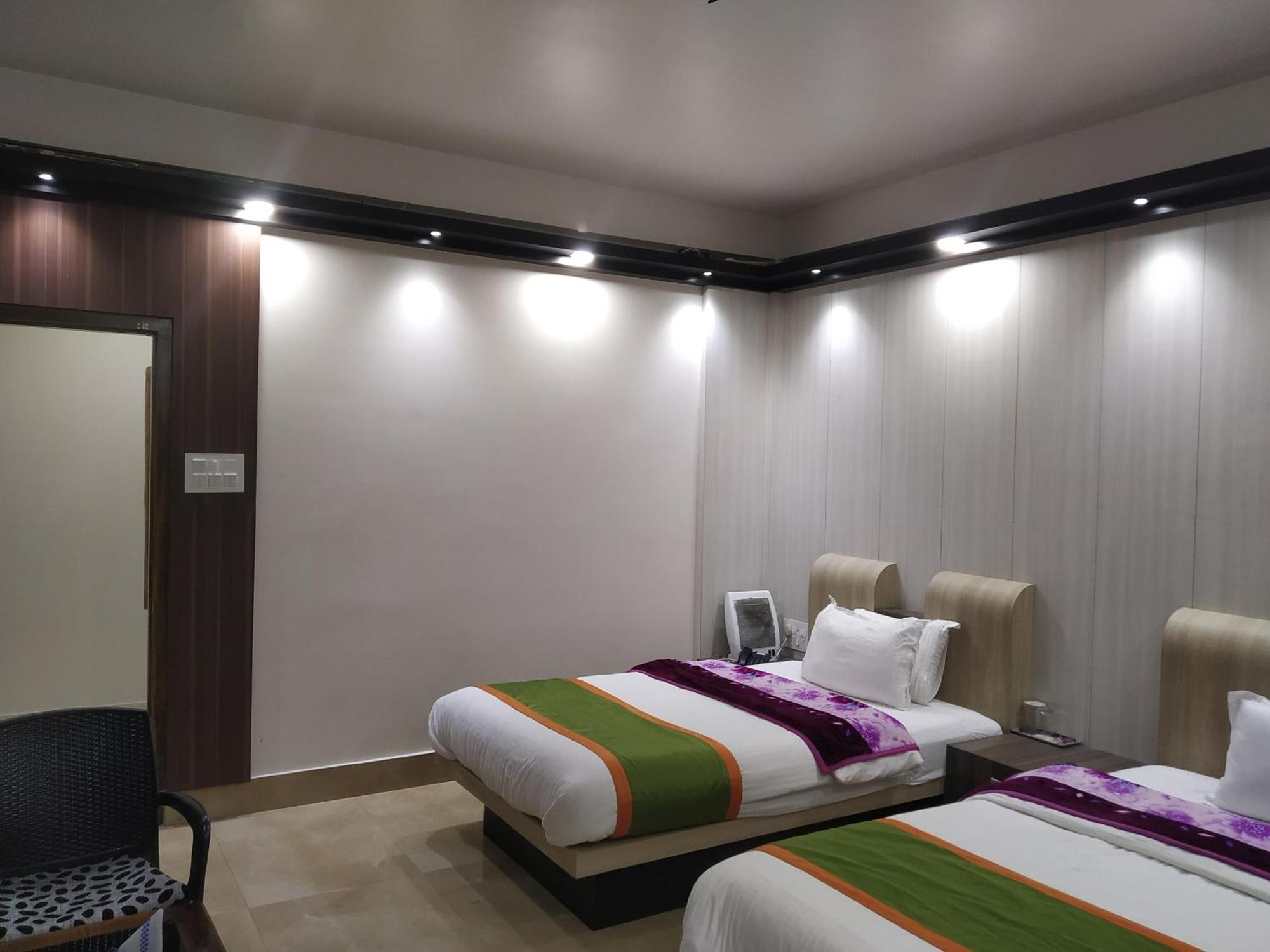 Namaste Ziro Palace Inn - A Boutique Hotel Hāpoli Extérieur photo