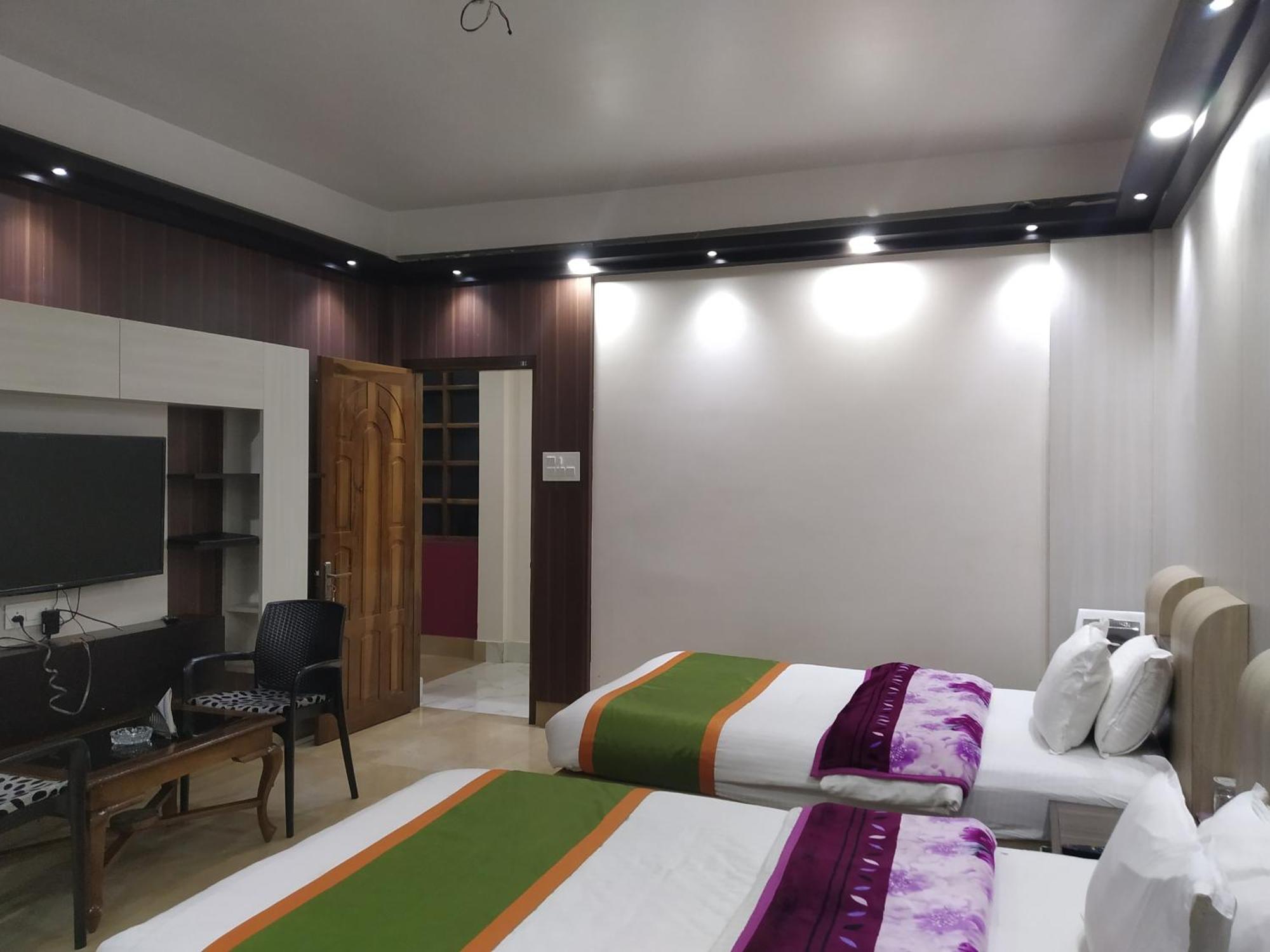 Namaste Ziro Palace Inn - A Boutique Hotel Hāpoli Extérieur photo
